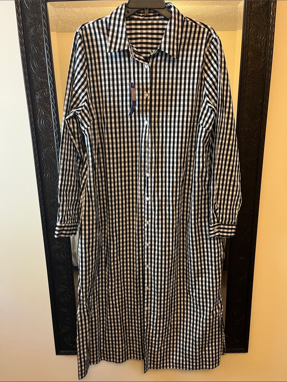 XL Ladies Black & White Gingham Button-Down Shirt Dress